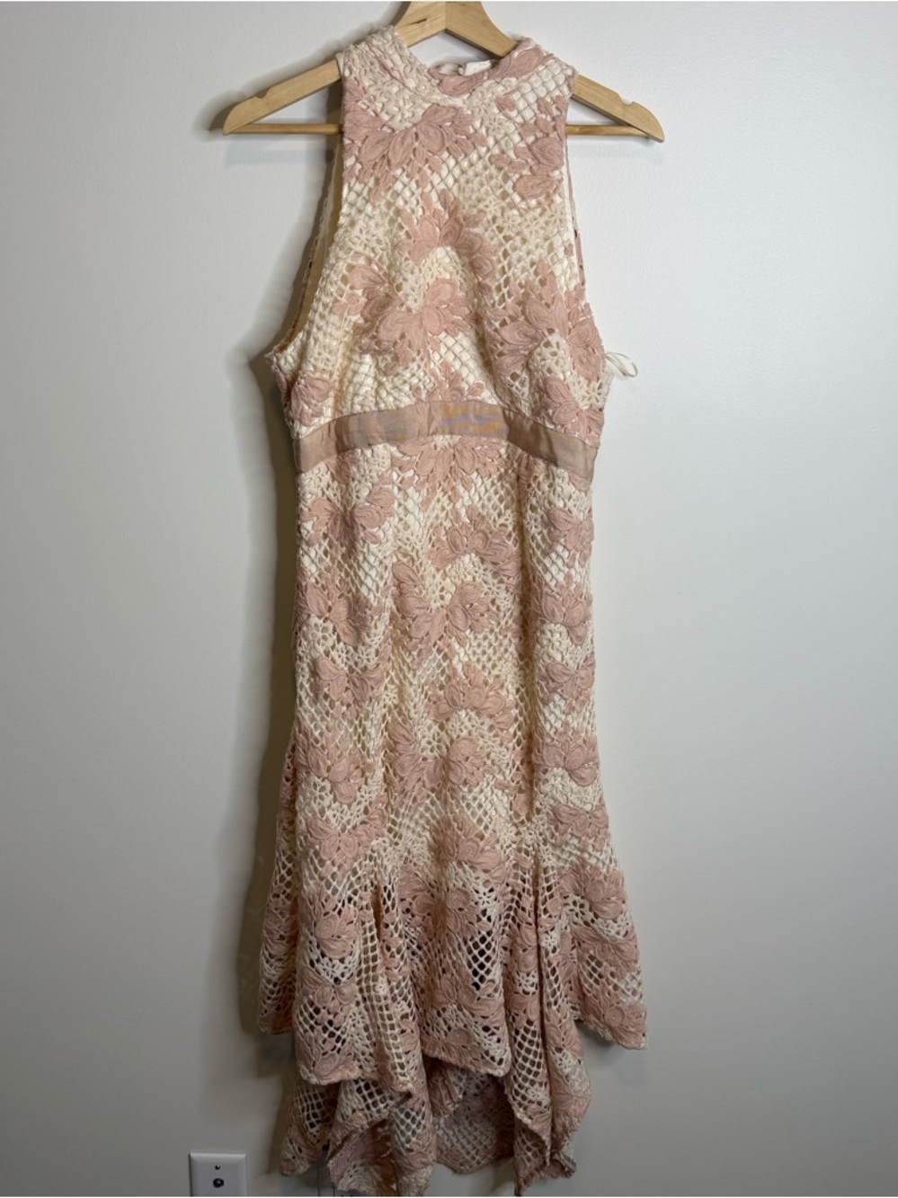 KEEPSAKE the Label Blush Pink Cream Crochet Midi Dress no air lace size 8 NWT